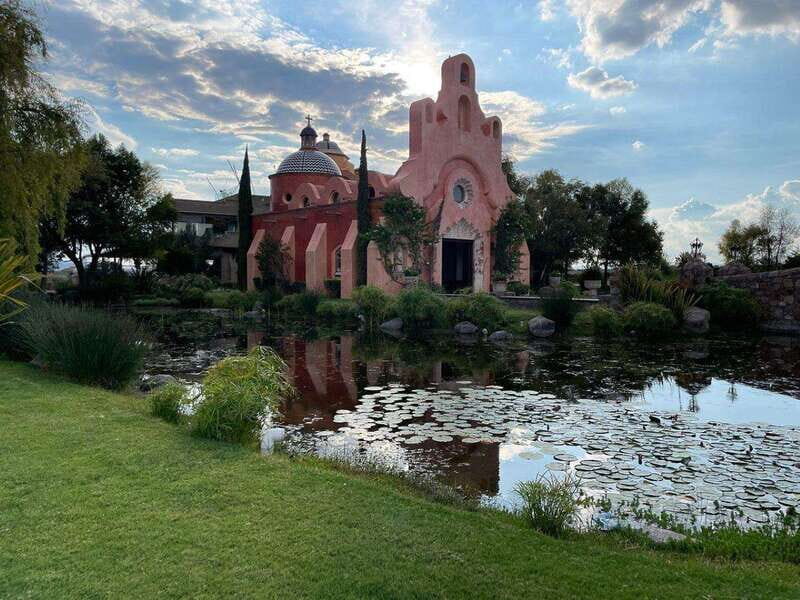 San Miguel de Allende: A Journey Through Vineyards - Key Points