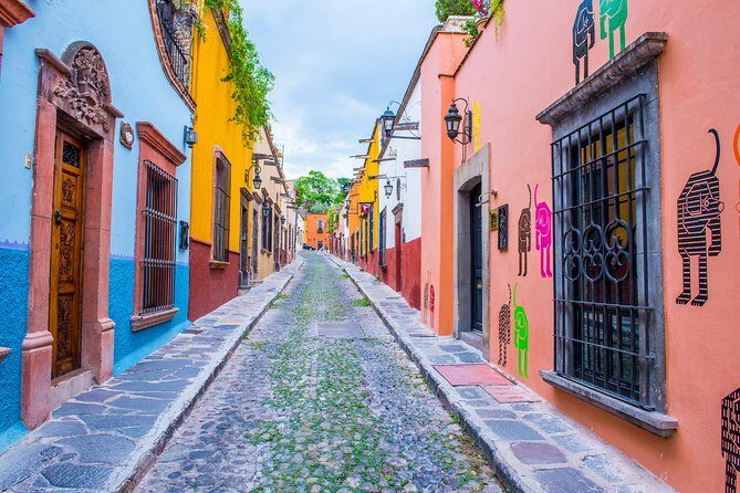 San Miguel de Allende Tour from Mexico City - The Practicalities: Transportation, Guides, and Costs