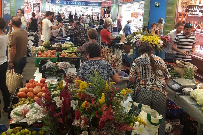 San Sebastián Private Food-Historical tour & meal at a Gastronomy Club - Key Points