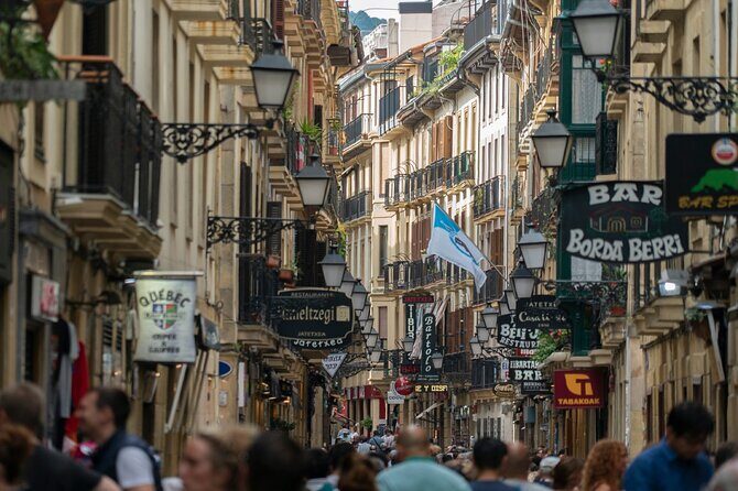San Sebastian Scavenger Hunt and Highlights Self-Guided Tour - What You Can Expect from the Tour