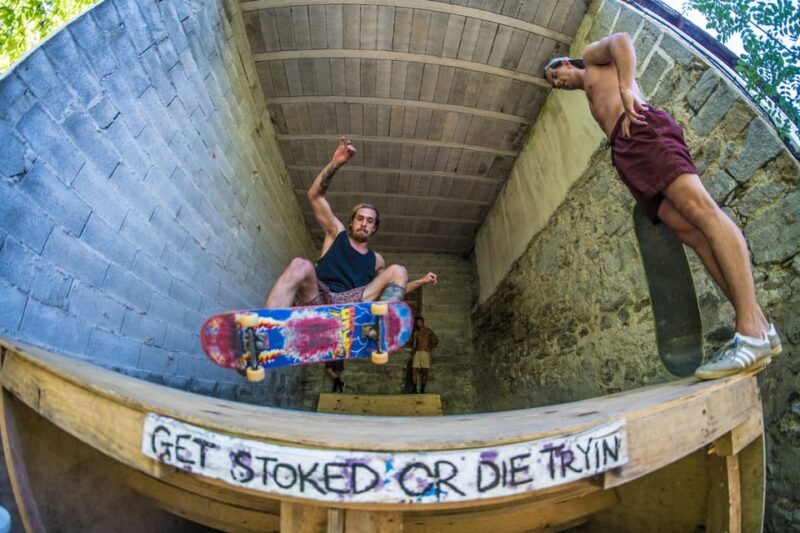 San Sebastian: Surf & Party Hostel - Key Points