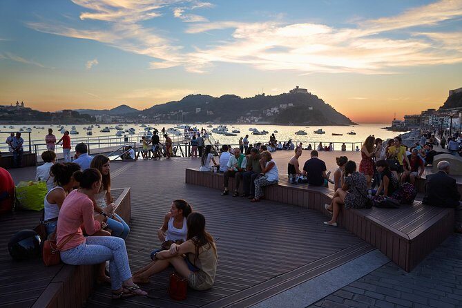 San Sebastian Walking Tour with Pintxo and Drink - The Itinerary Breakdown in Detail