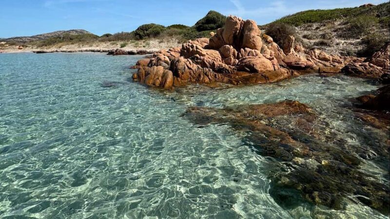 San Teodoro: Tavolara and Molara Islands Dinghy Excursion - Exploring Tavolara Island: An Hour of Freedom