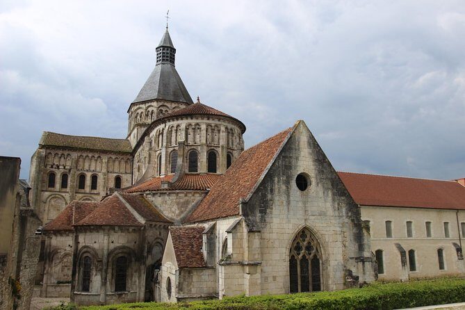 Sancerre & Pouilly-Fumé Wine Tour with Local Goats' Cheese and the River Loire - The Sum Up