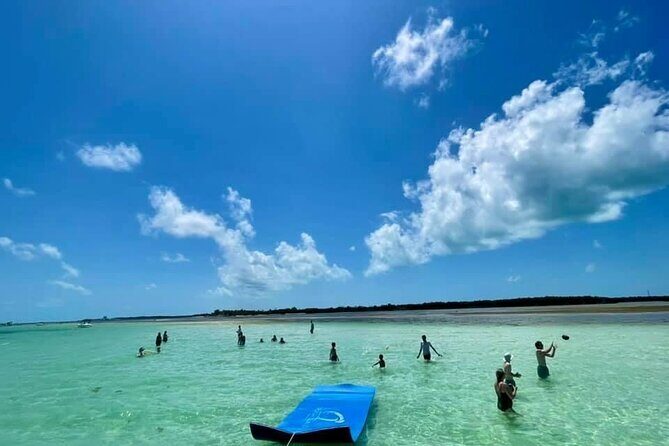 Sandbar Escape in Marathon - What the Tour Includes and How It Works