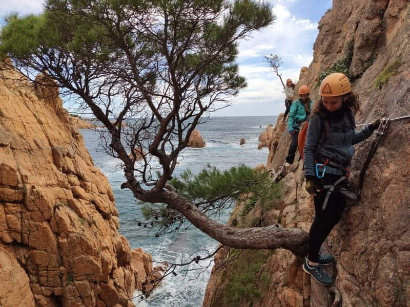 Sant Feliu de Guíxols: Guided tour of the Cala del Molí Via Ferrata - Who Should Consider This Tour?