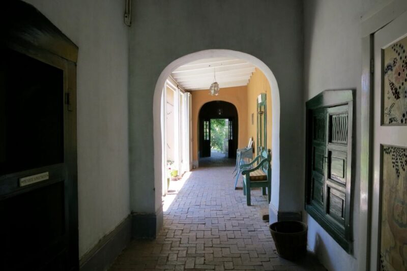 Santa Fe: Canyon Road Art & History Walking Tour - Key Points