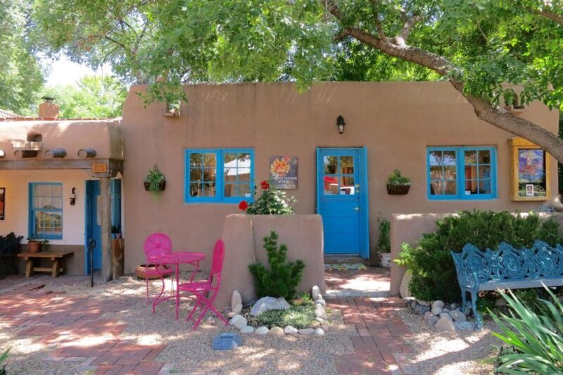Santa Fe: Canyon Road Art & History Walking Tour - The Neighborhood & Atmosphere