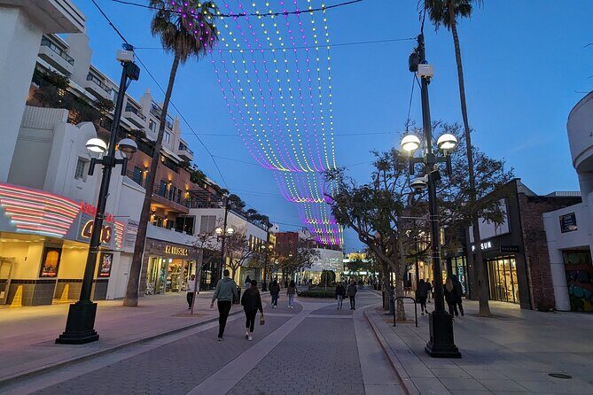 Santa Monica Scavenger Hunt Walking Tour and Game - What to Expect from the Santa Monica Scavenger Hunt