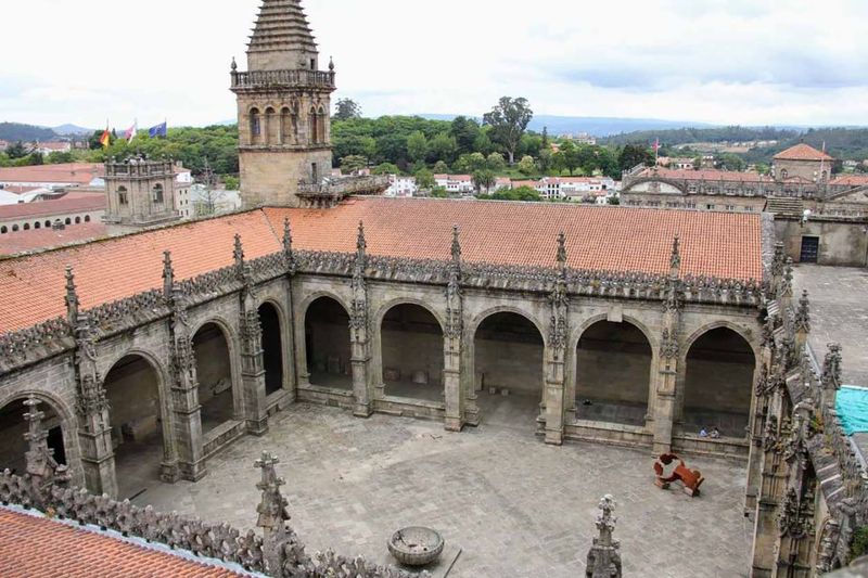 Santiago: Cathedral & Museum Tour + Pórtico of Glory Option - Cathedral Museum: You’ll Notice More If You Can’t Stay for Hours