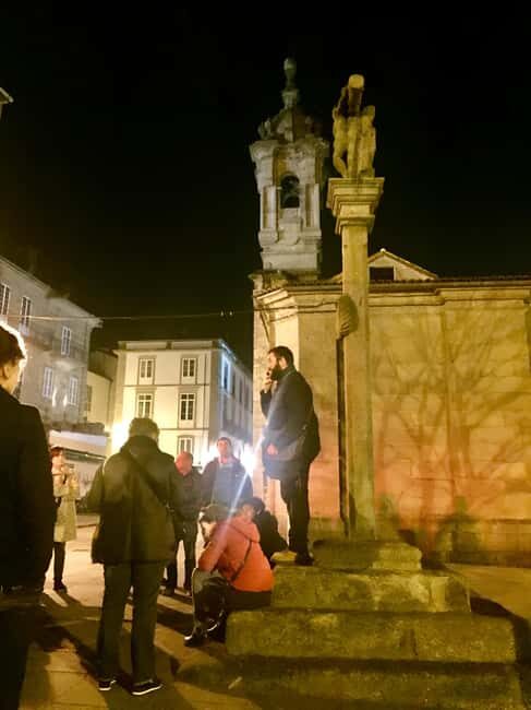 Santiago de Compostela: Night tour "Secrets of Compostela". - Key Points