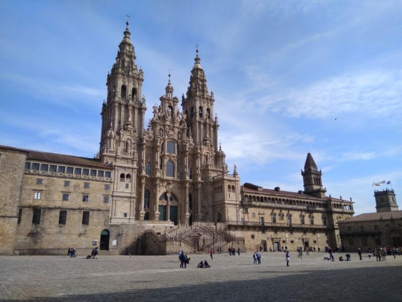 Santiago de Compostela & Valença - Private tour from Porto - The Logistics: How the Day Unfolds