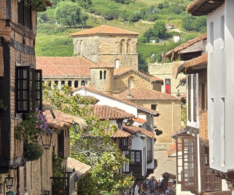 Santillana del Mar: exclusive private tour with Collegiate Church of Santa Juliana - Key Points