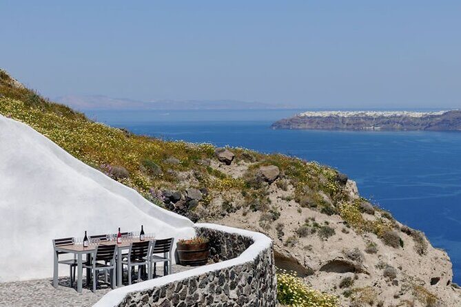 Santorini 6 hours Day tour and Lunch - Frequently Asked Questions