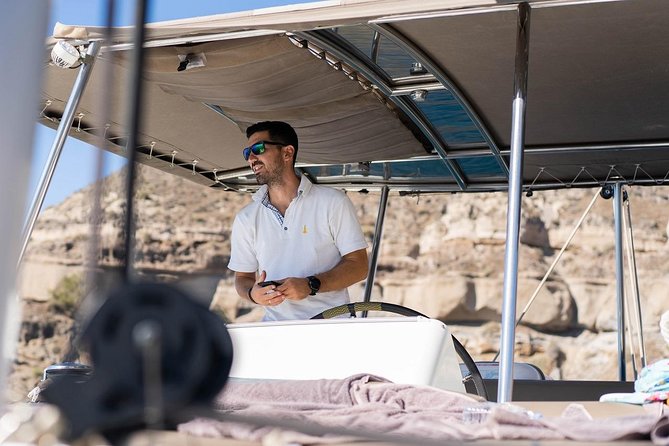 Santorini All-inclusive Catamaran Cruise with Thirassia Stop - Photo stops that feel like they belong in Santorini