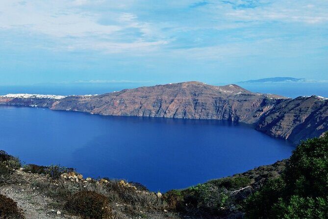 Santorini Caldera Walk Hiking Experience Fira-Oia - Who Should Consider This Tour?