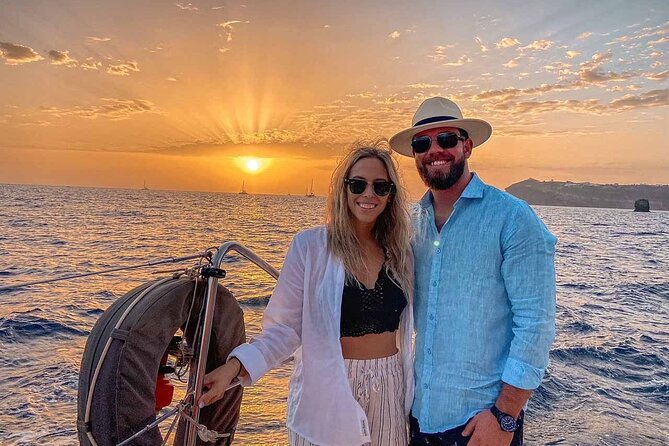 Santorini Catamaran Cruise with Greek Meal, Open-Bar and Sunset - Practical Details That Matter