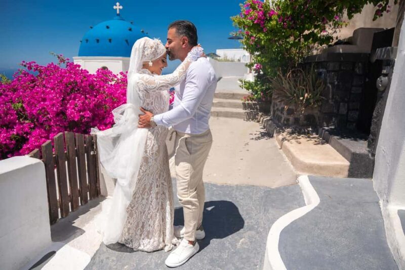 Santorini: Couple Family Photoshoot with Pickup - How to Make the Most of Your Photoshoot