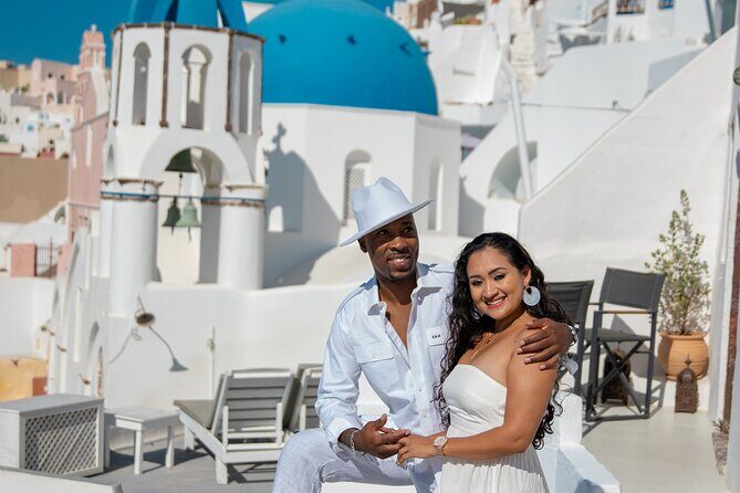 Santorini couple photoshoot with 50 edited photos! - The Experience from Real Travelers’ Perspectives