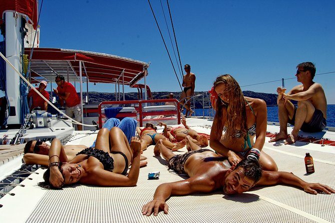 Santorini Cruise on Catamaran with BBQ & Open Bar - What to Expect from the Santorini Catamaran Cruise