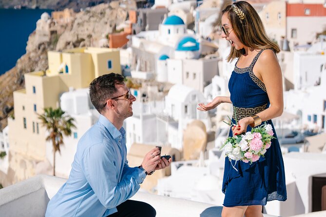 Santorini: Customized Private Photoshoot Walk in Oia - The 1-Hour Photo Walk: What Happens in That Time
