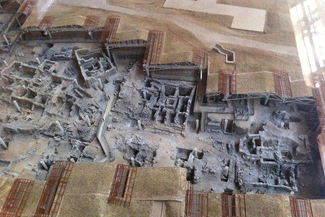 Santorini Day Tour with Sunset in Oia - What the Reviews Say