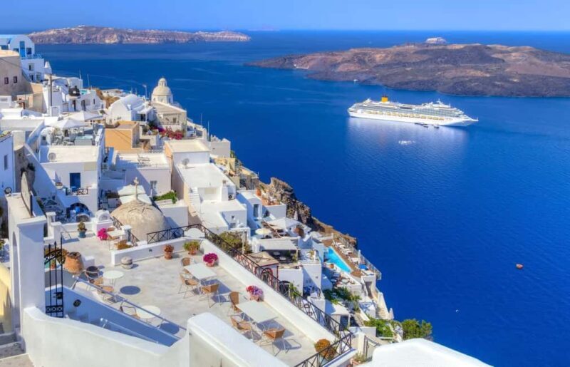 Santorini Discovery Tour:"Cliffs to Blue Domes" - A Closer Look at the Santorini Discovery Tour