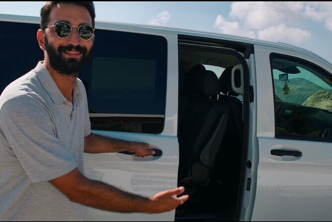 Santorini Elegance:Premium Transfer Services for Airport and Port - Safety and Comfort