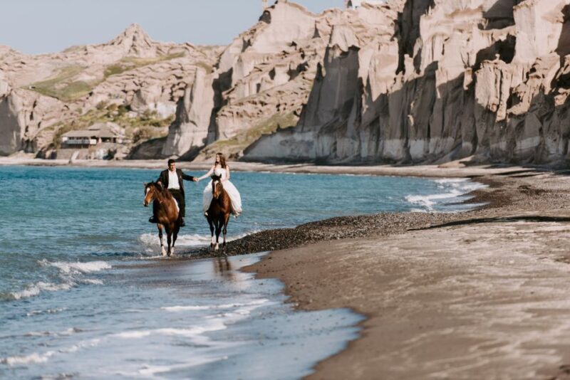 Santorini: Exclusive Private Horse Riding with picnic - Who Is This Tour Perfect For?
