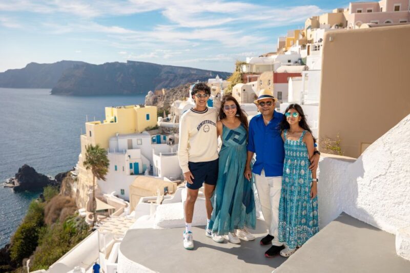 Santorini Family Photoshoot (Oia Village) - Exploring the Experience: What It’s Like