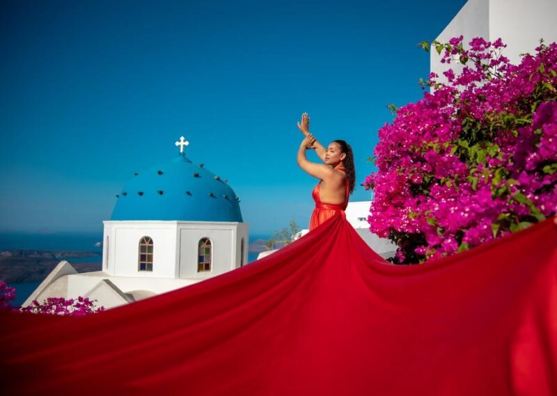 Santorini: Flying Dress Photoshoot - Exploring the Santorini: Flying Dress Photoshoot – A Unique Way to Capture Your Trip