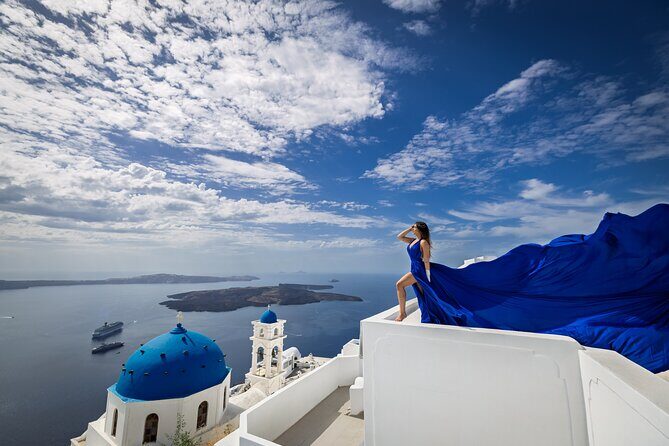 Santorini Flying Dress Photoshoot  Private Tour & Photos - What to Expect from Your Flying Dress Photoshoot