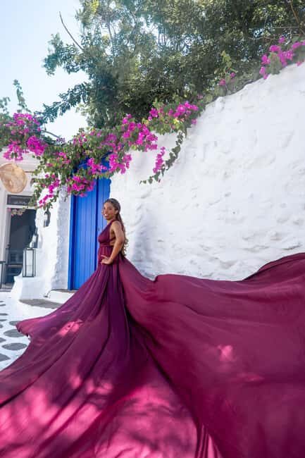 Santorini: Flying Dress Rental - Key Points