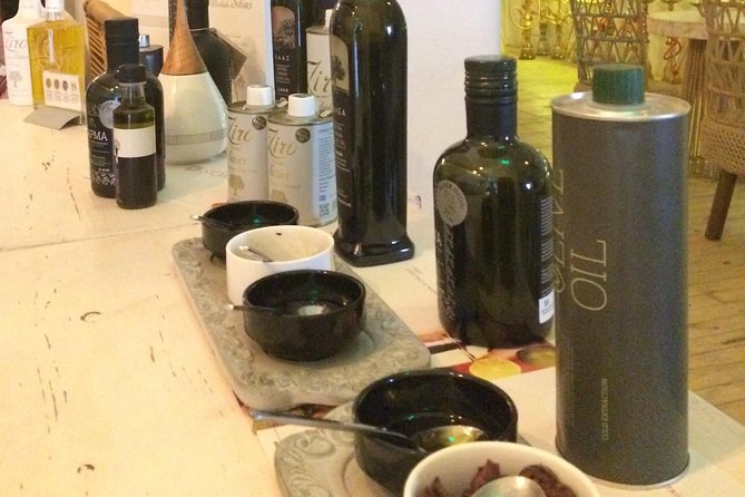 Santorini Food Tour: Fira Half-Day Small-Group Tour with Tastings - Drinks: Coffee, Beer, and a Bottled Santorini Wine Pairing