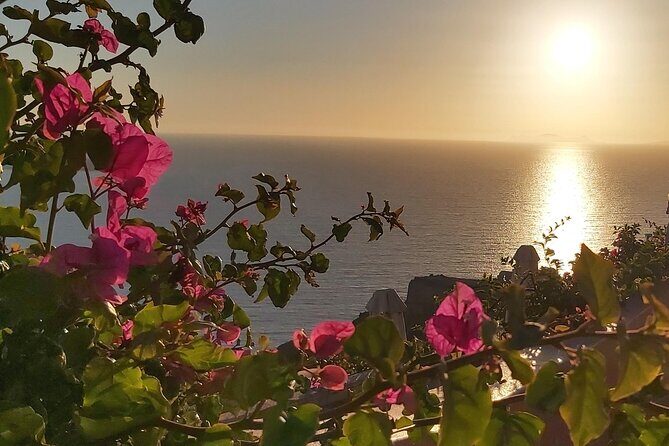 Santorini full experience in 2 Days - Who Should Consider This Tour?