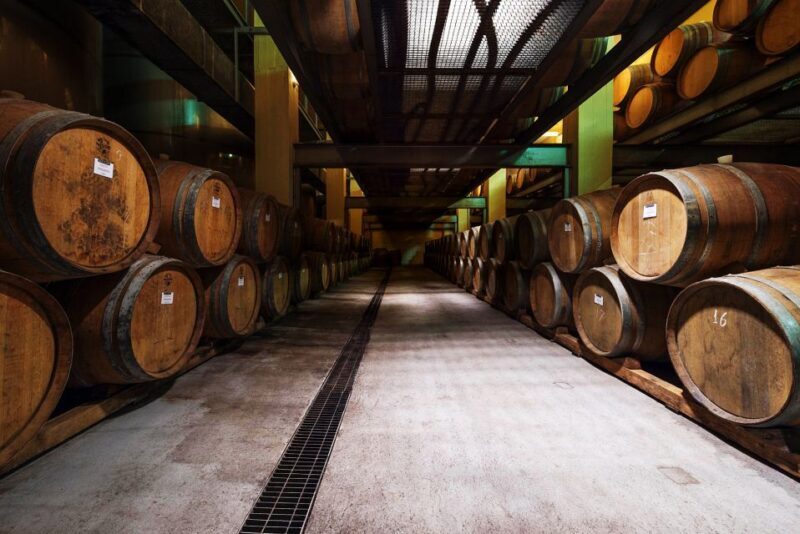 Santorini: Greek Food & Wine Tasting Tour - Key Points