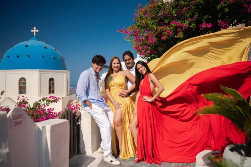 Santorini: Group Flying Dress Photoshoot with Pickup - Key Points
