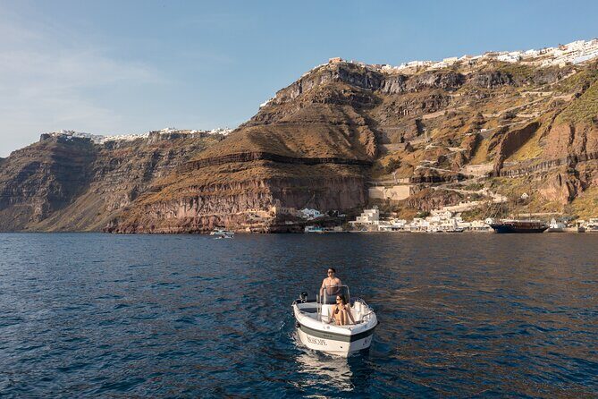 Santorini License-Free Boat Rental: Be a Captain for a Day - What to Expect from Your Santorini Boat Day