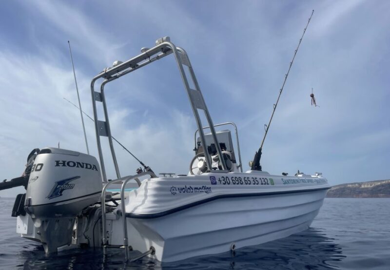 Santorini: License-Free Boat Rental with Snorkeling Gear - Who Will Love This Experience?