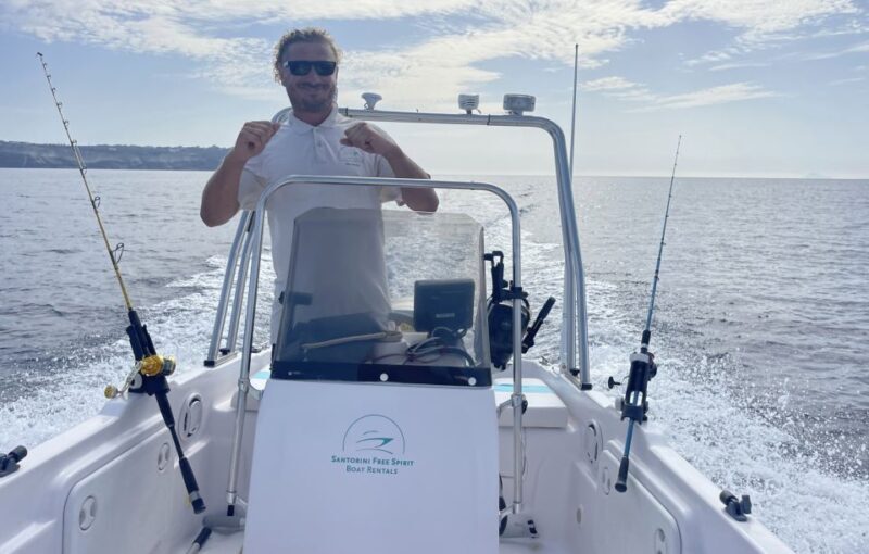 Santorini: License-Free Boat Rental with Snorkeling Gear - FAQ