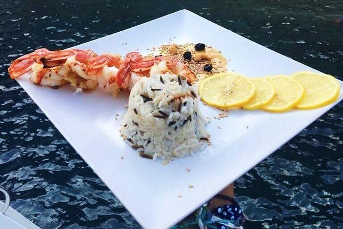 Santorini Luxury Catamaran Sunset Cruise with BBQ, Drink and Transfer - The Experience from Travelers’ Perspectives