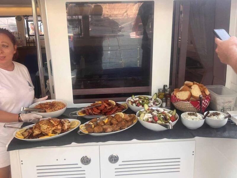 Santorini: Luxury Morning Cruise from Oia Town - FAQs