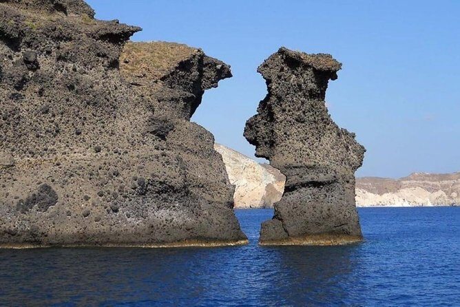 Santorini Luxury Private Cruise with Hotel & Cruise Port Pickup - What’s Included and What to Expect