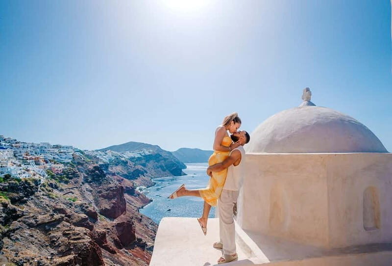 Santorini: Oia Private Couple Photoshoot with 35 Photos - What’s Included and What to Expect