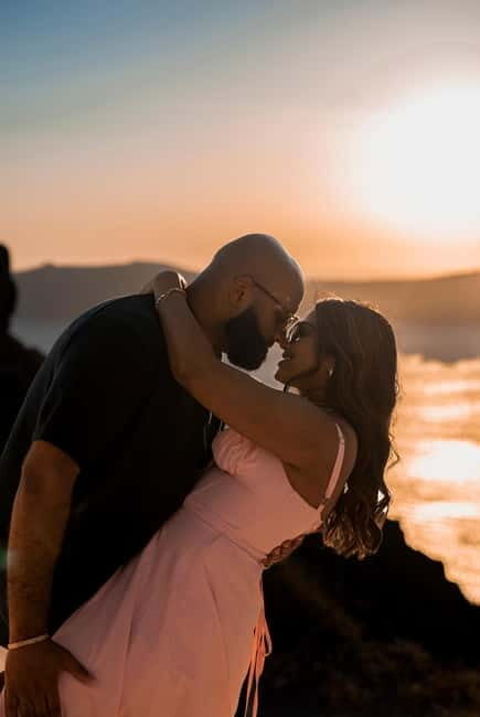 Santorini: Oia Private Couple Photoshoot with 35 Photos - Final Thoughts