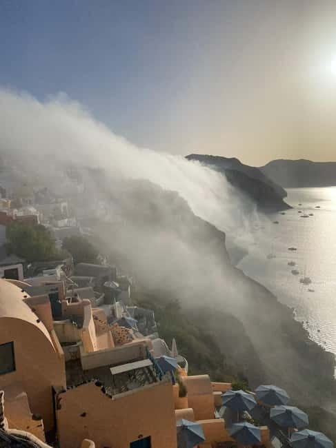 Santorini: Oia Sunrise Walking Tour with Local Guide - Who should consider this tour?