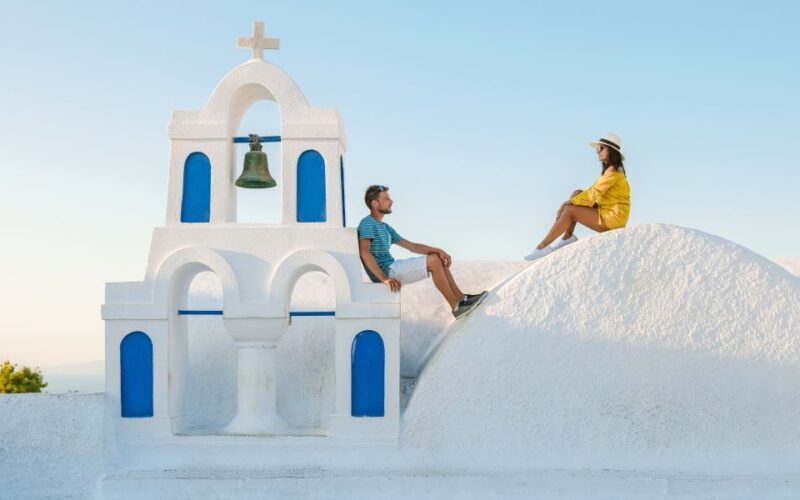 Santorini: Oia Village Professional Photo Shoot - The Experience: Pros and Cons