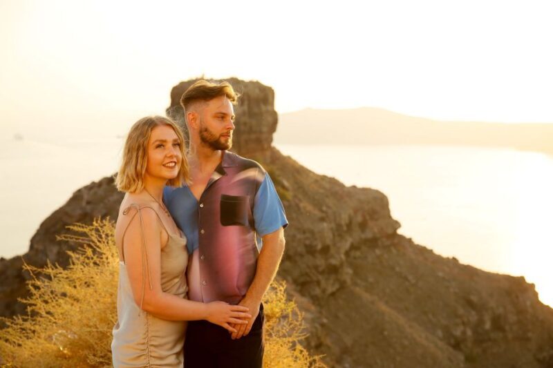 Santorini: Photo Shoot with a Private Vacation Photographer - What to Expect During Your Photoshoot
