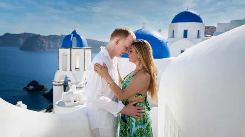 Santorini Photographer SPECIAL SUMMER OFFER (skip the line) - A Closer Look at the Santorini Photographer Experience