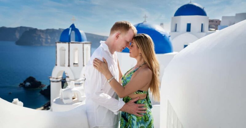 Santorini Photographer SPECIAL SUMMER OFFER (skip the line) - Price and Value